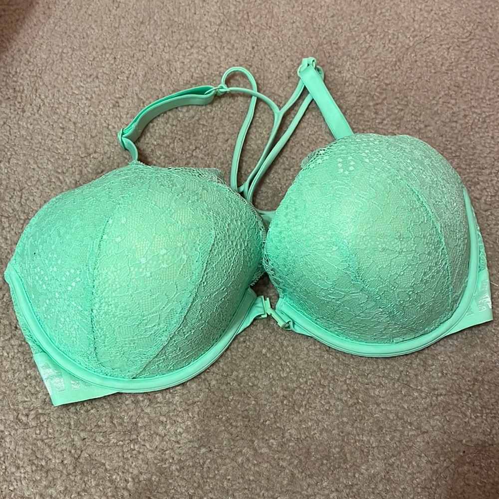 VS Bra